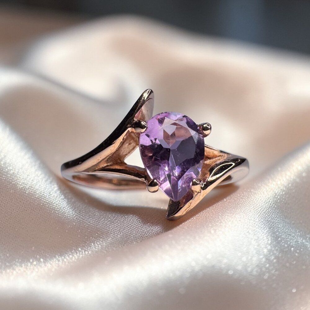 ESTATE- 10K Rose Gold Amethyst Ring -Solitaire Bypass -Size 6 -Pear Cut - 2.2g